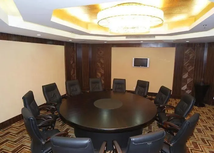 Meilun Business Hotel